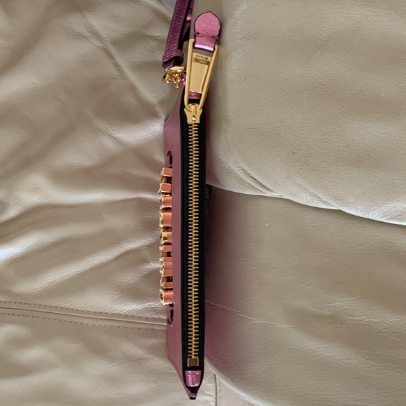 MOSCHINO Logo-Plaque Leather Clutch - Picture 5 of 16